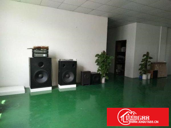 衫坑工业区即将空出楼上1400平米带装修厂房招租