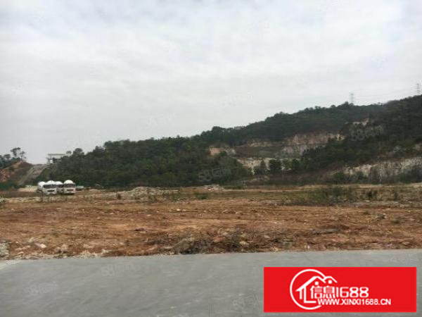 龙岗爱南路50000平方空地招租硬化好可分租租金12块