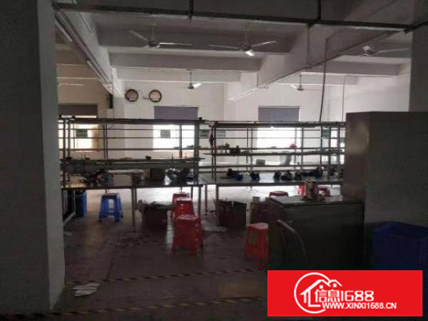 横岗地铁站全新环氧地坪漆厂房楼上1000平