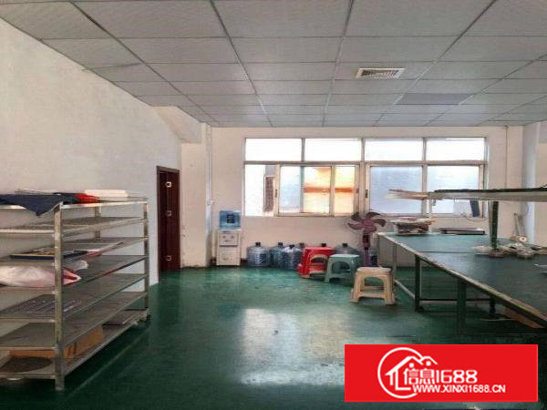 长安街口新出楼上350平方厂房，现成办公室精装修，车间地坪漆