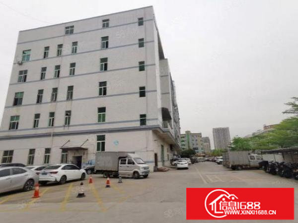 观澜福民社区大型工业园楼上1300平，现成精装修，原房东厂房
