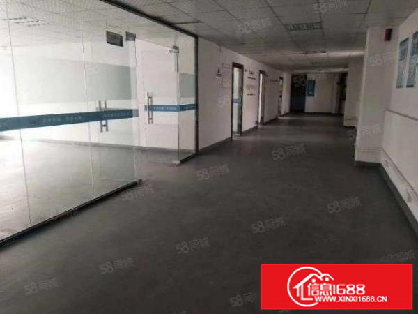 观澜桂花小学附近新出楼上950平方带装修厂房出租