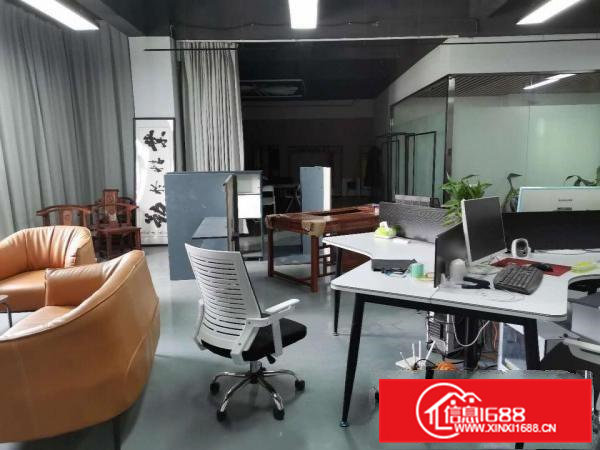 厂房靠近主干道附近，周边设施完善，交通方便，人流量大，易招工