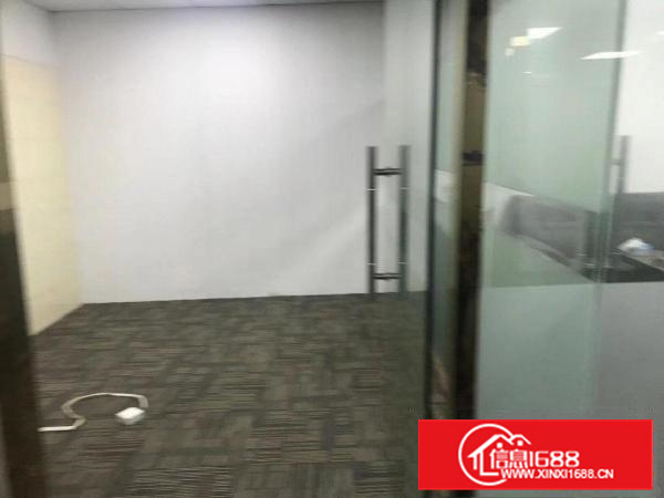 全长安维一，房东为客户装修的小面积厂房出租，大小可分租