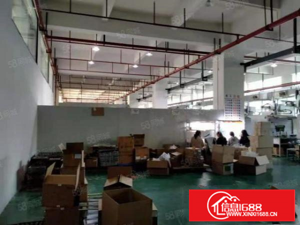 长安街口一楼2300平，二楼1000平带精装修厂房出租！