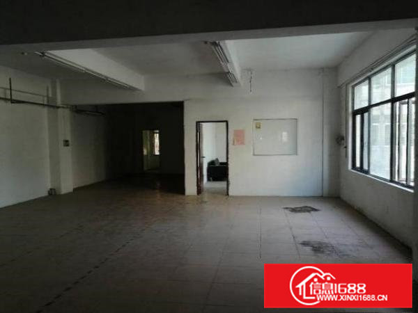 企石莫屋村新出楼上240平米带装修厂房