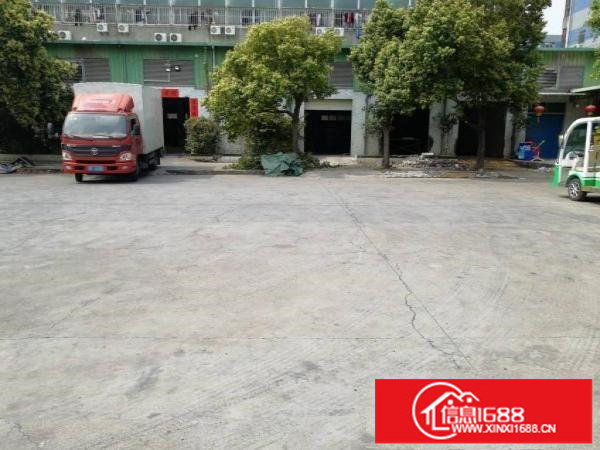 横岗地铁站附近新出超大空地一楼厂房便宜出租