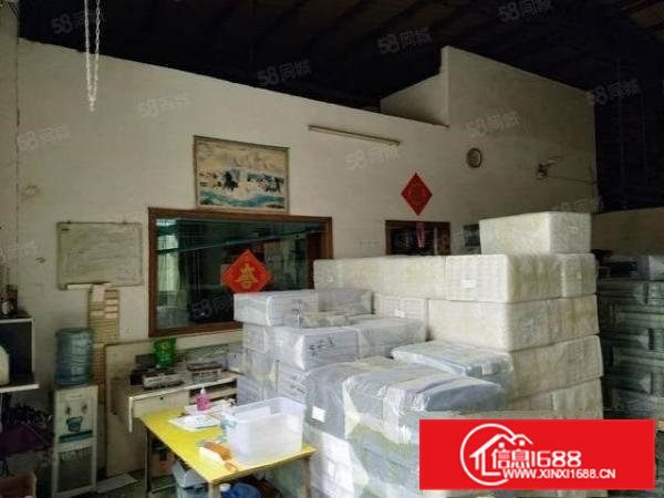 独院单层厂房1200平方，上有隔热层滴水7米，水电线路齐全