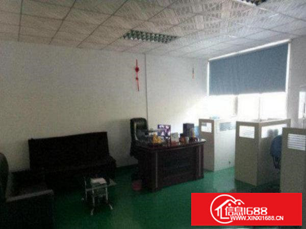 龙岗区坂田出租楼上800平带装修厂房，现成水电办公室