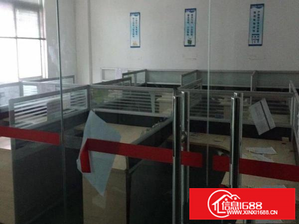 石岩汽车站原房东楼上950平方带简易装修厂房招租