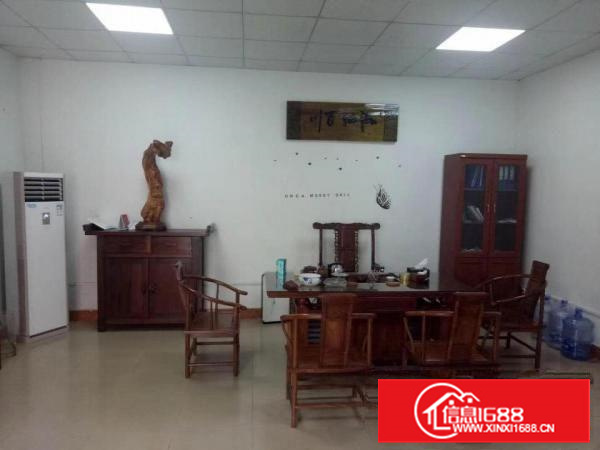 靓房出租！现成豪华办公室装修，车间水电齐全。