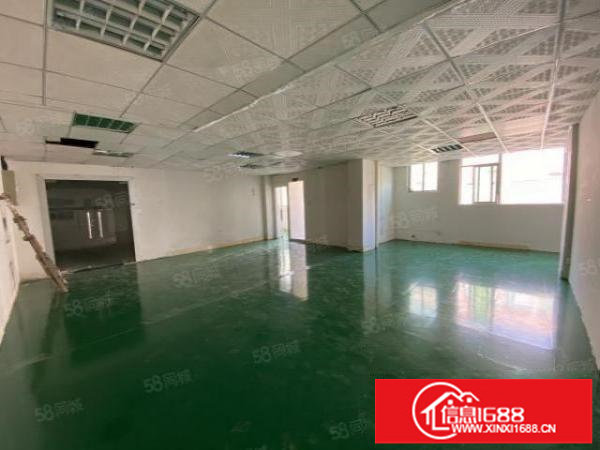 出租观澜观光路旁新出楼上180平方厂房出租全新地坪吊顶