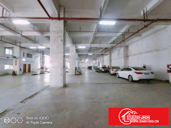 坂田商业汽车4S店一楼2400平方招租，大小可分租