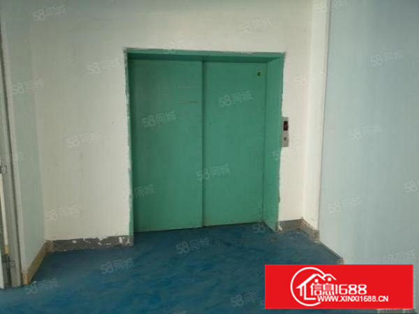 横沥新出楼上带豪华装修1200平方水电齐全办公室到位