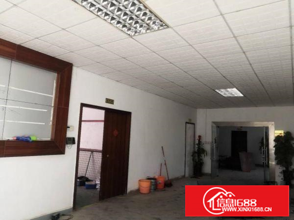 长安乌沙原房东，新出楼上450平带精装修办公室，车间水电齐全