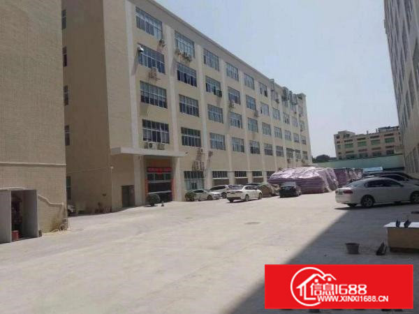 凤岗三联路楼上整层厂房面积5000平，形象非常好