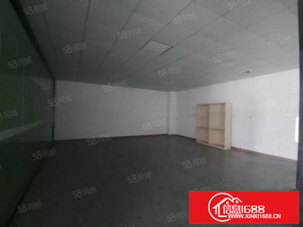 龙岗坂田天虹附近新出550平带装修21格局厂房出租。
