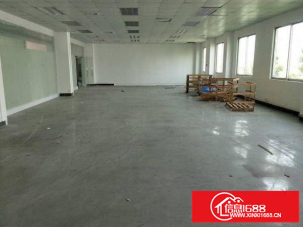 出租龙岗区龙城楼上整层1300平米带装修厂房