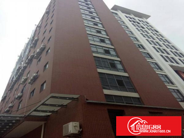 秋长工业园楼上1700平方带办公室适合无污染行业