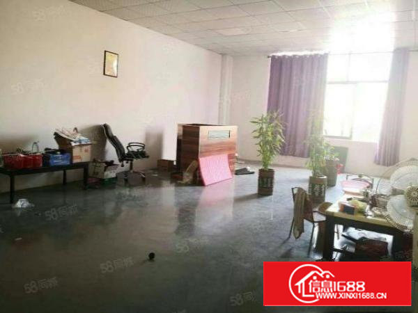 石岩汽车站附近新出楼上450平精装修厂房，水电到位，拎包入住