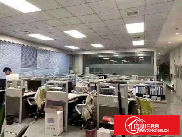 观澜福民楼上1000平，无转让费带豪华精装修办公室前台车间。