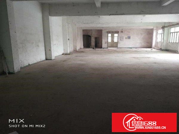 松岗沙浦700平厂房出租，价格实惠，靠近主干道