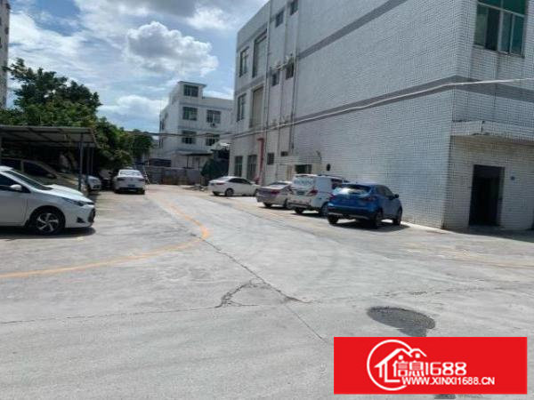 观澜龙观快速旁1-2楼各2400平，一楼6米高