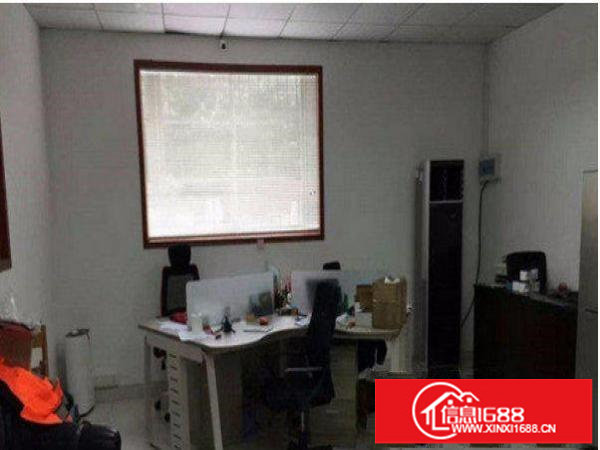 平湖良安楼上带装修厂房1600平米