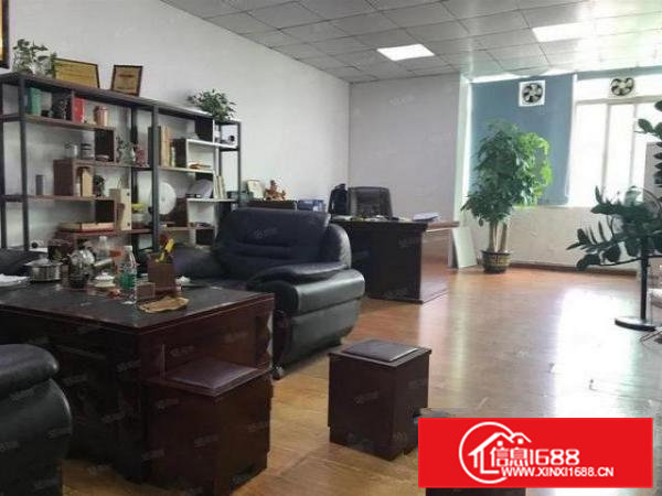 石排庙边王原房东楼上精装修厂房900平出租