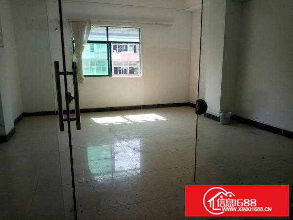 常平镇金美村标准厂房分租二楼1000平米