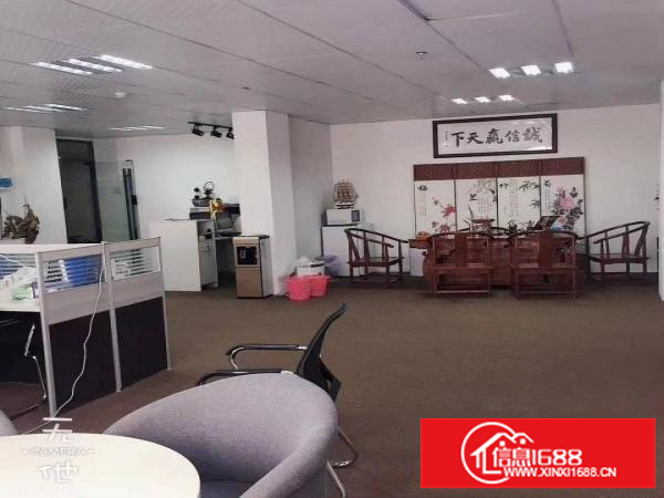 龙岗横岗地铁站500米出新出3楼200平办公场地招租无转让费