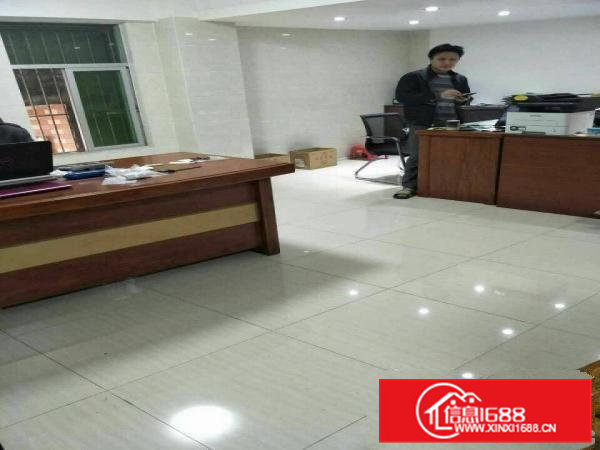 原房东分租电子厂房一整层1100平方，有现成办公室