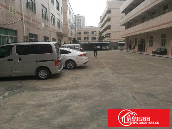 L龙岗南联原房东1/2楼各1200平方厂房出租