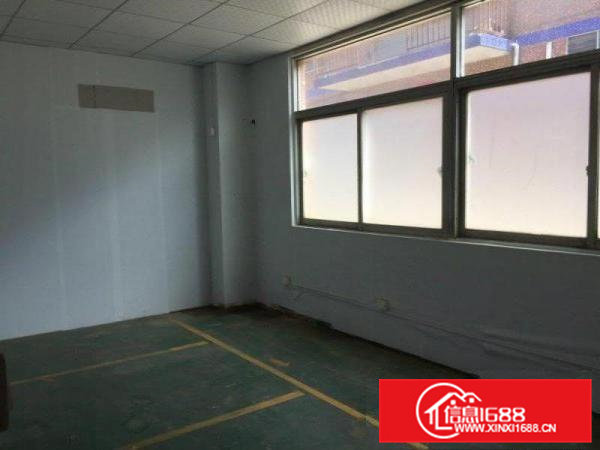 出租|大岭山连马路边新出450标准厂房招租层高7米，好进出车