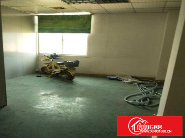 凤岗镇中心淘宝贸易厂房出租750平方有办公室仓库