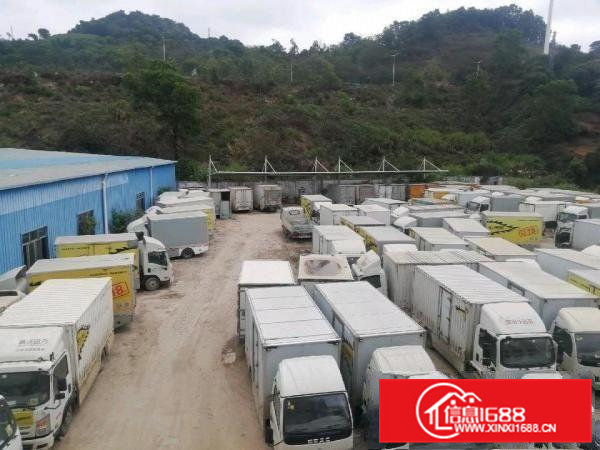 现成充电桩，配电1400千瓦，红本空地，硬化好水泥地