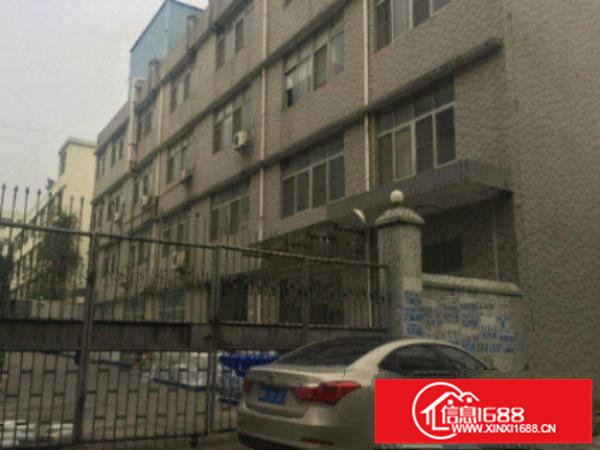 平湖白泥坑独院标准厂房一楼700平出租带精装修临近主干道