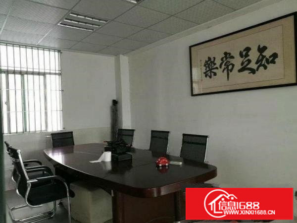 龙岗龙东高速出口楼上带装修1350平厂房出租