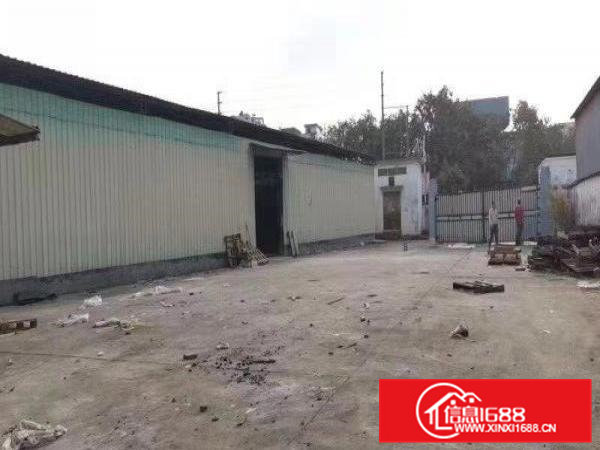 四通八达的五金店门面