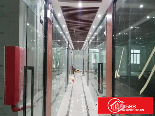 布龙路格泰隆工业区B栋C栋厂房写字楼出租，可分租140平