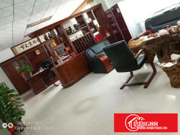 横岗安良800平米，有装修一楼出租