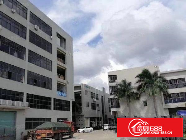 塘厦大坪厂房，楼上一整层1000平，现成吊顶拉线，无转让费！