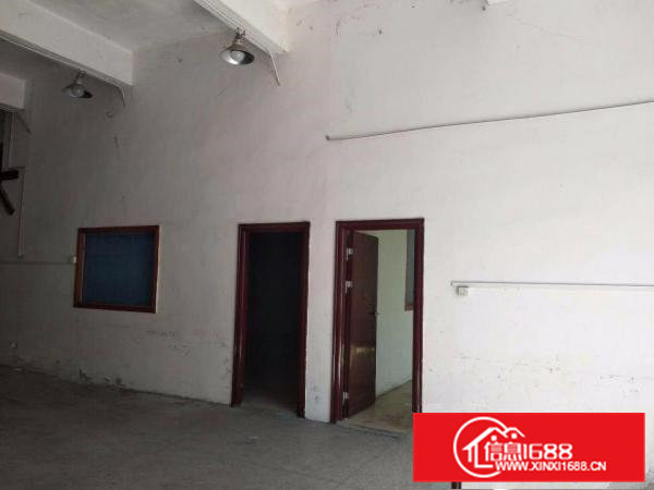 清溪镇松岗标准厂房一楼1350平出租交通方便水电齐全