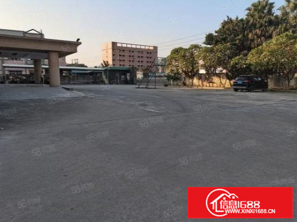 黄江靠公明新出二楼带精装修厂房出租（水电齐全）