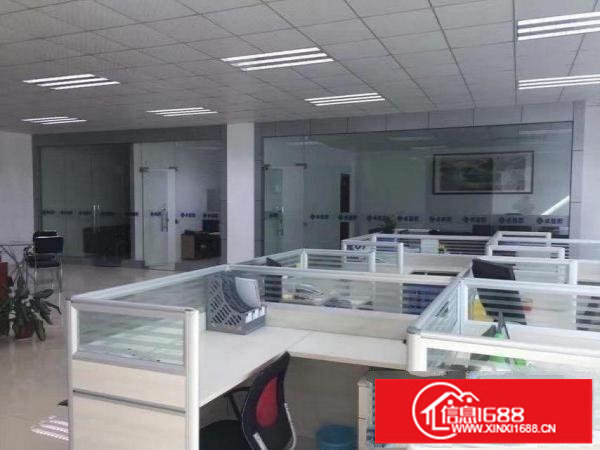 横岗新光村新出楼上600有装修厂房出租，已空出！