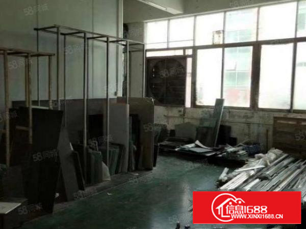 沙井民主大型工业园区新出重工业厂房2楼680平