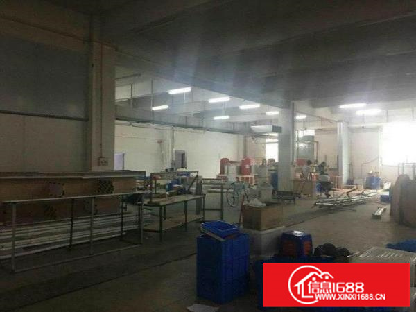 三栋镇工业园一楼2400平米厂房出租靠路边有红本