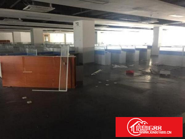 龙岗龙西社区三楼带装修1500平整层厂房招租（可分租）