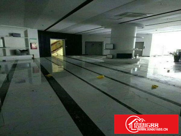 凤岗1500平方米带行车带装修厂房出租