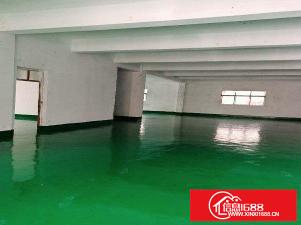 黄江镇紧靠于深圳独门独院厂房，厂房二层，宿舍三层。